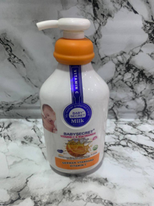 BABY SECRET VITAMIN C & NIACINAMIDE LOTION 400 ML
