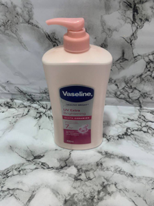 VASELINE DAILY GLUTA CERAMIDE 490ML