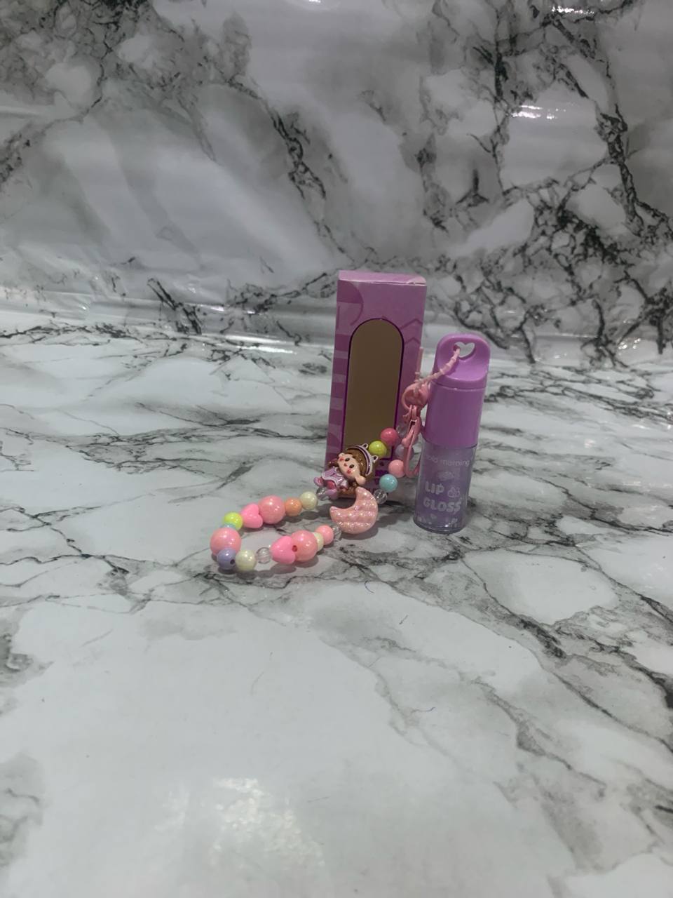 Hold morning lip gloss