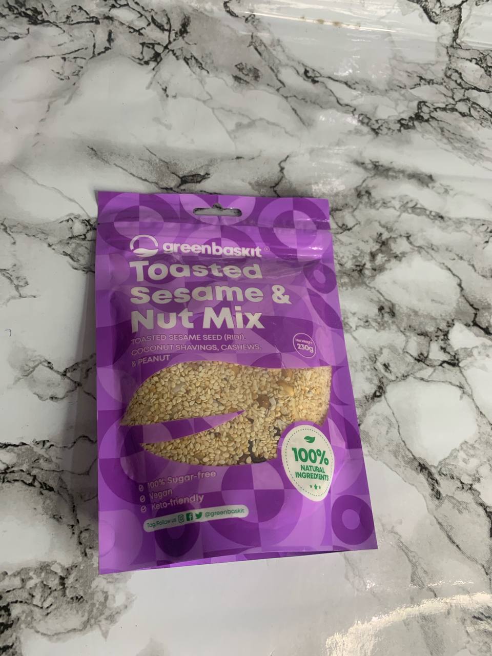 Toasted sesame & nut mix 230g