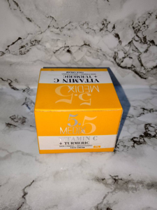 MEDIX 5.5 FACE CREAM (VITAMIN C + TURMERIC)