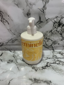 FEMININE MOISTURIZING INTIMATE CLEANSING CREAM 300ML